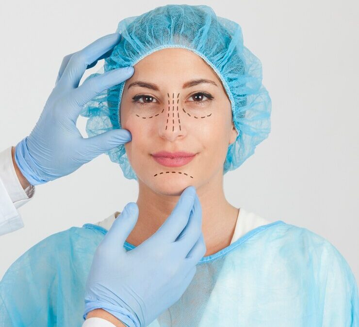 Rhinoplastie à Lyon : faut-il prévoir un accompagnant le jour de l’intervention ?